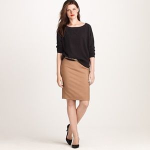 🌸 J. Crew Pencil skirt in Super 120s